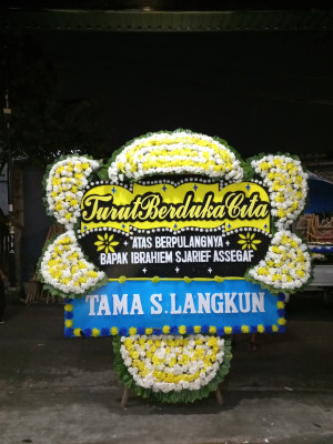 Papan Bunga Duka di Sri Padang